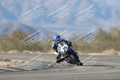 media/Dec-07-2025-CVMA (Sun) [[3e7d2de5dc]]/Race 12- Formula 40 MW and LW/